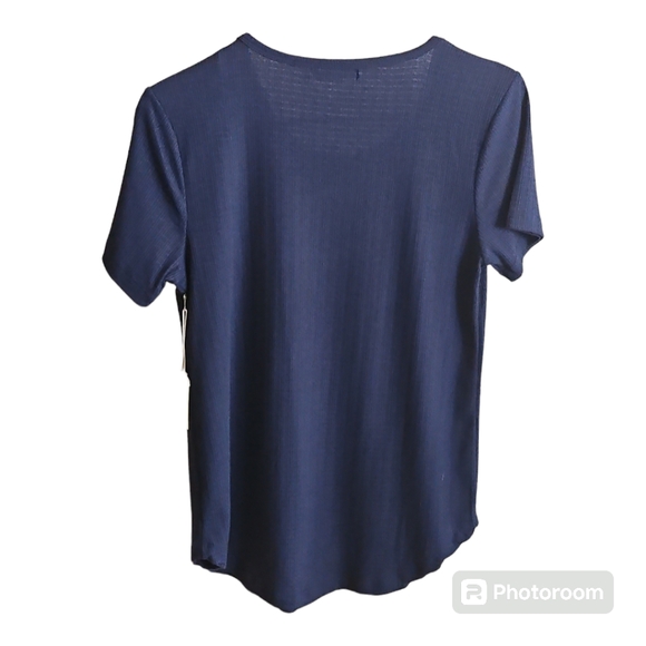 Active USA Women's Short Sleeve Top - Picture 2 of 8